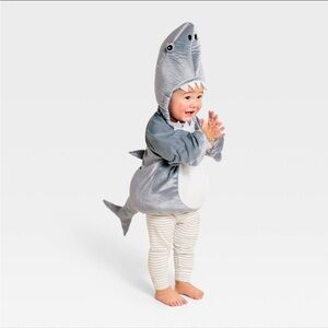 Baby Shark costume Sz 0-6 months